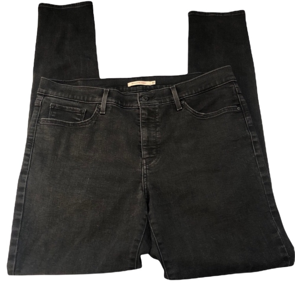 Women’s 312 Levi’s shaping skinny jeans Size 32